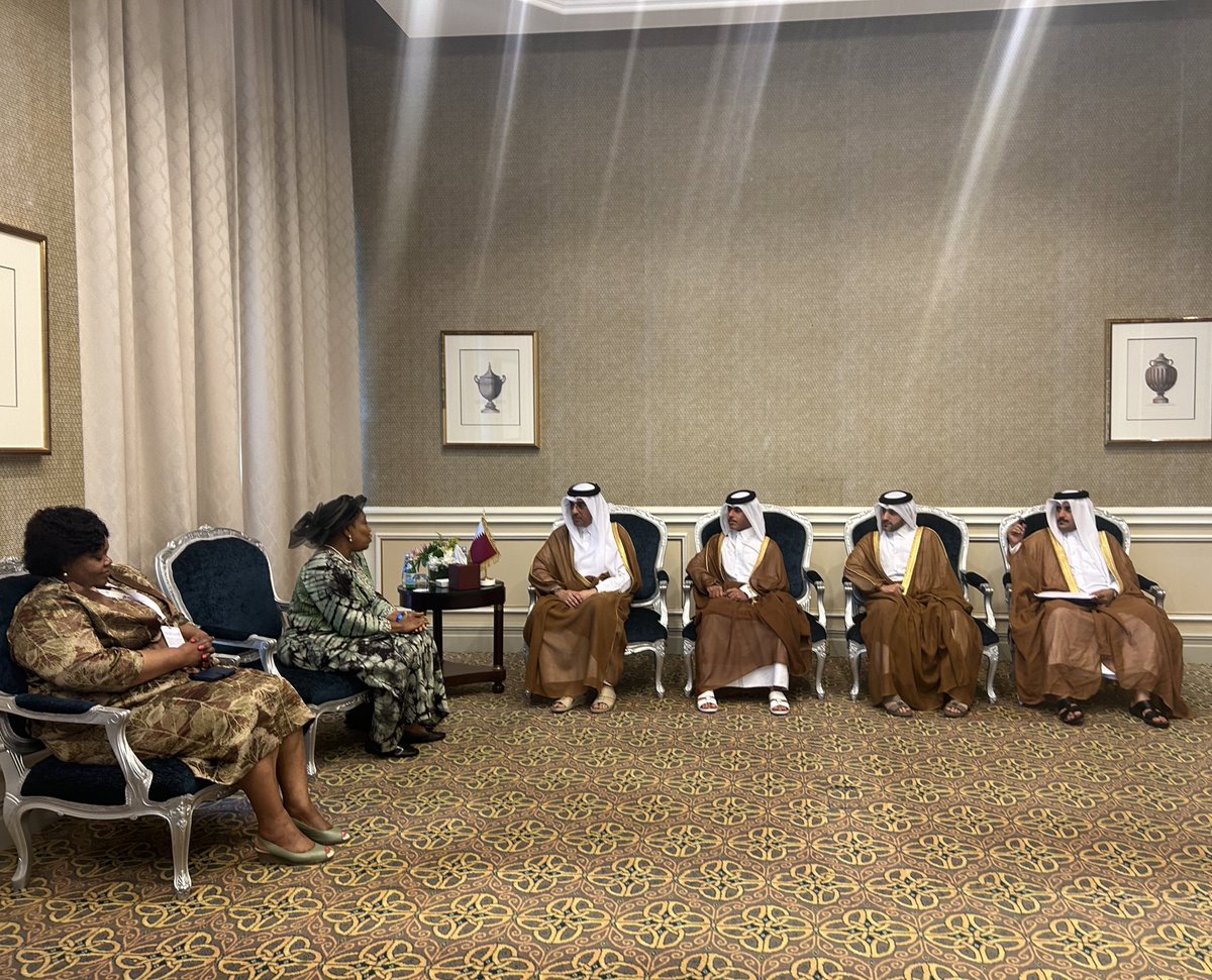 AU_HHS's tweet photo. H.E @AmbSamate on the margins of the #DohaDialogue had a bilateral mtg with the Minister of Labour🇶🇦 - Dr. Ali Bin Samaikh Al Marri. They considered the implementation of the #DohaDeclaration, support to the joint secretariat &amp; strengthening @_AfricanUnion - #Qatar relations. https://t.co/M0inTVXdTk