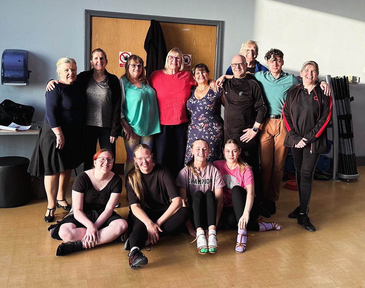 Today’s reason to smile……..two fantastic dance class and we had an extra tonight!!! Fabulous to have our wonderful Viv back and to see her walk unaided was just the best!! #DanceFamily #PinkSparkles #PasoDoble #Rhumba #Samba #HappyPlace xxx