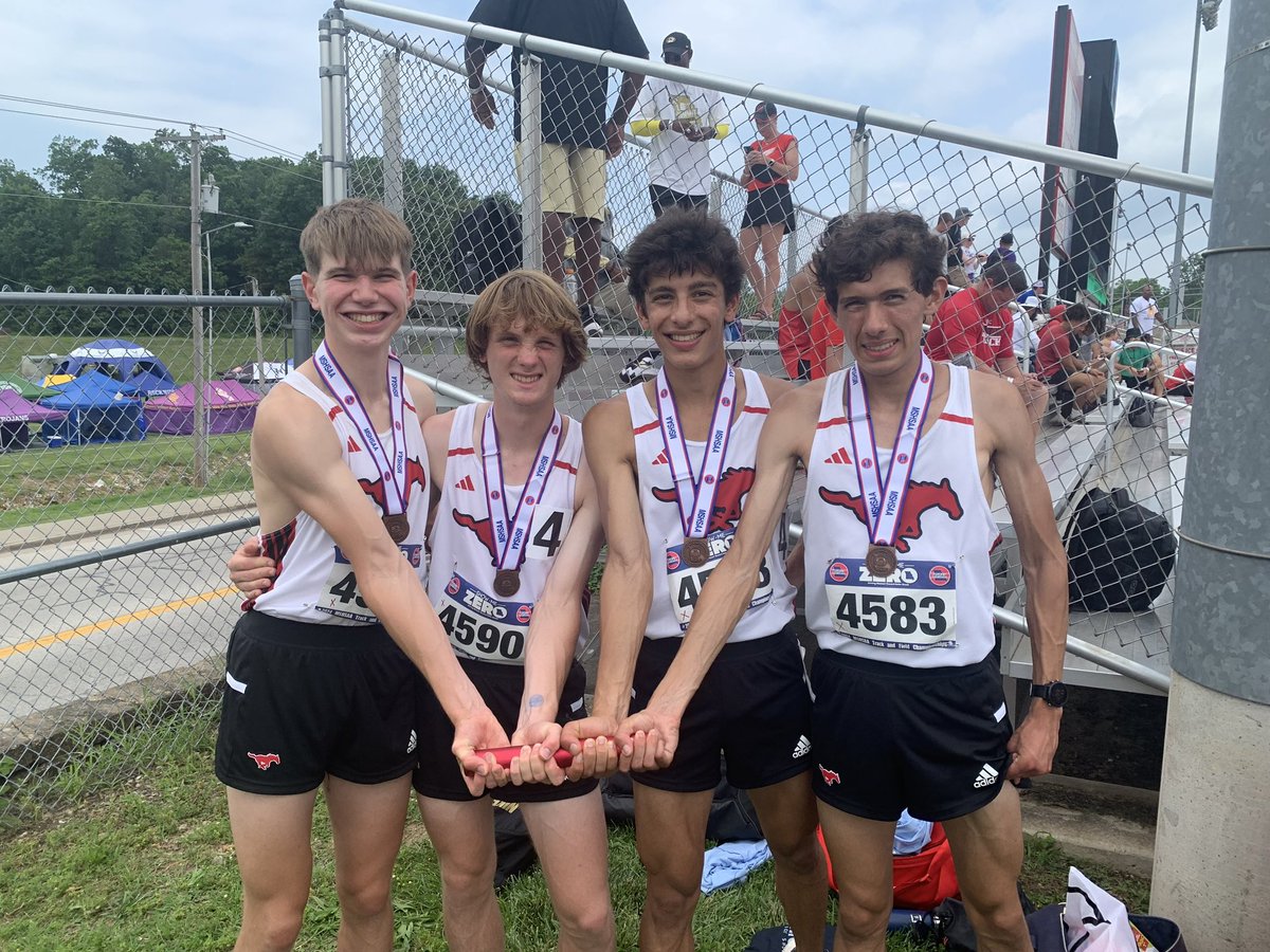 There goes that 4x800! 8th place in the state for Alex, Beckett, Ajay, and Brendan!