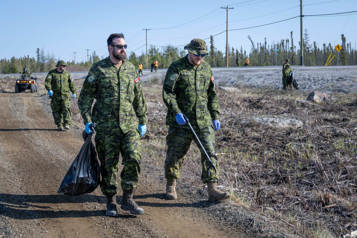 Members of #TeamNorth hit the road this morning to support the City of Yellowknife's Adopt-A-Street program.
It was a beautiful day to give back to the community that supports us and leave it a little better.  👋🌞