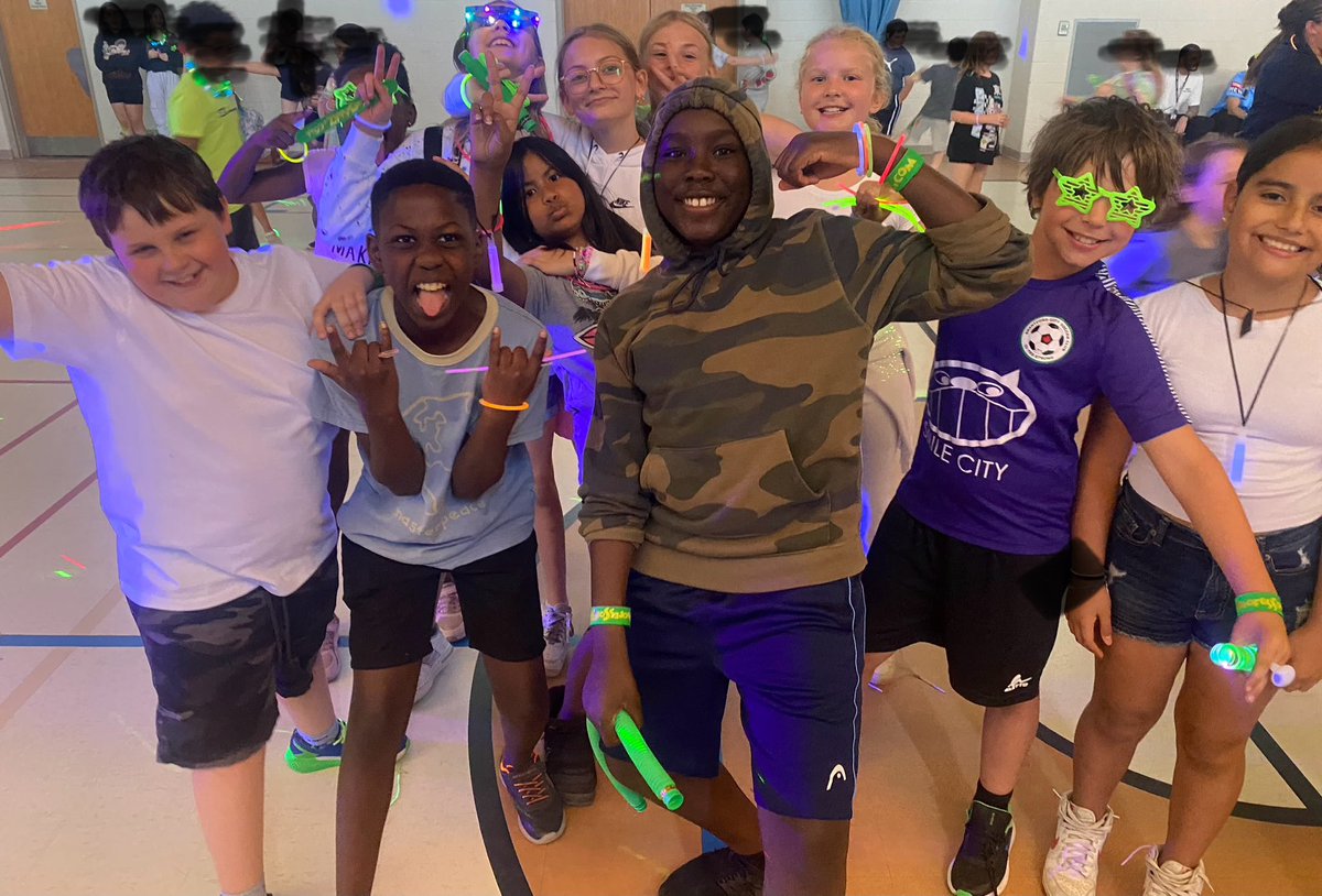 Professor Jamz dance! 💃🏼 <a href="/madonnaroar/">Madonna Della Libera</a>