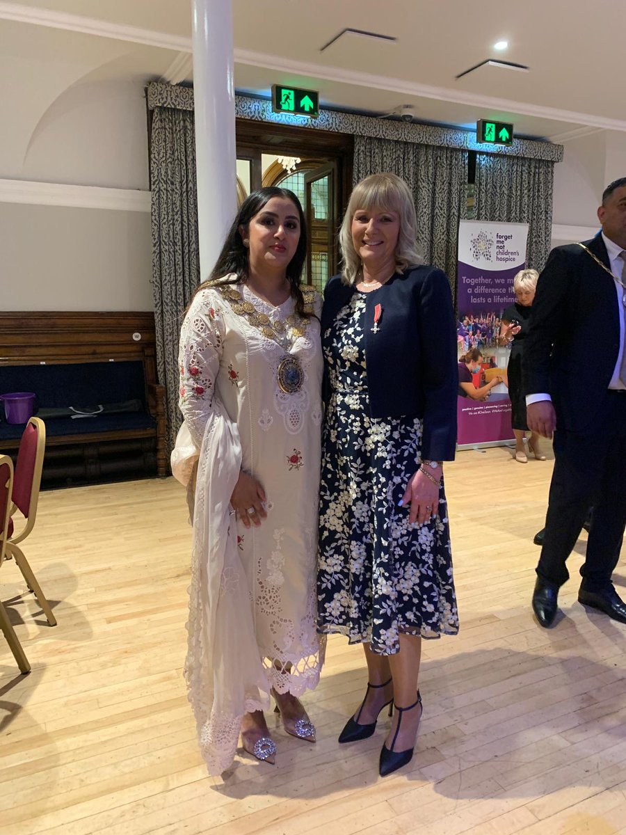 It was a privilege to attend the new Mayor of Kirklees' civic dinner. Nosheen Dad is an inspirational woman.  The youngest Mayor of Kirklees,  the first British Muslim and woman of colour to be the first citizen of Kirklees. Her sister is my friend, ex colleague and soul mate.