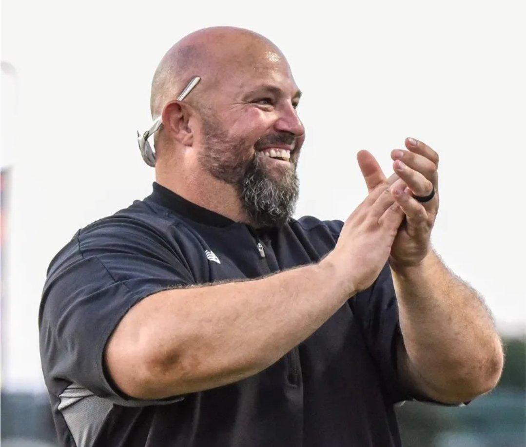 Coach_JWTucker's tweet image. Super excited to have Monte Sparkman added to #HaltomFamily Athletics as our Strength &amp;amp; Conditioning Coach.
(He&apos;s going to Coach some football too) @MonteSparkman @FootballHaltom #BackinBirdvilleISD