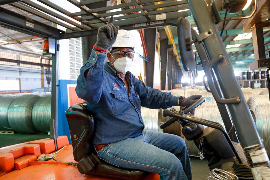 #EnVivo || Satisfacer el mercado nacional e internacional es uno de los objetivos que busca consolidar a <a href="/Cvg_Cabelum/">CVG CABELUM C.A</a> como una de las empresas más importante de la región en la transformación de aluminio para fines eléctricos.

#24May