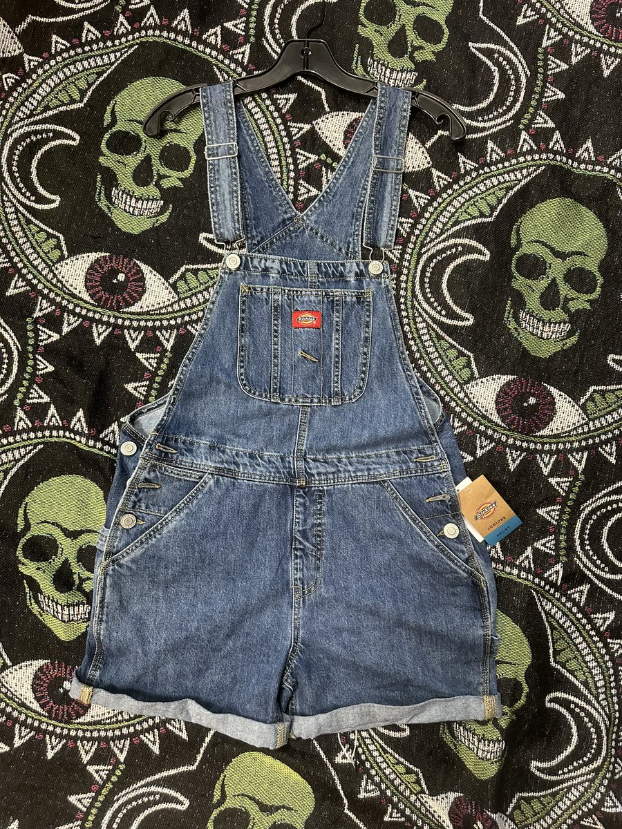 New Arrivals! Open til 9pm! #used #clothing #clothes #fashion #mesa #sustainability #recycle #budget #cheap #namebrandexchange #recycledleather #resale #local #trade #arizona #sustainablefashion #jeans #denim #mesaaz #designer #dickies #overalls