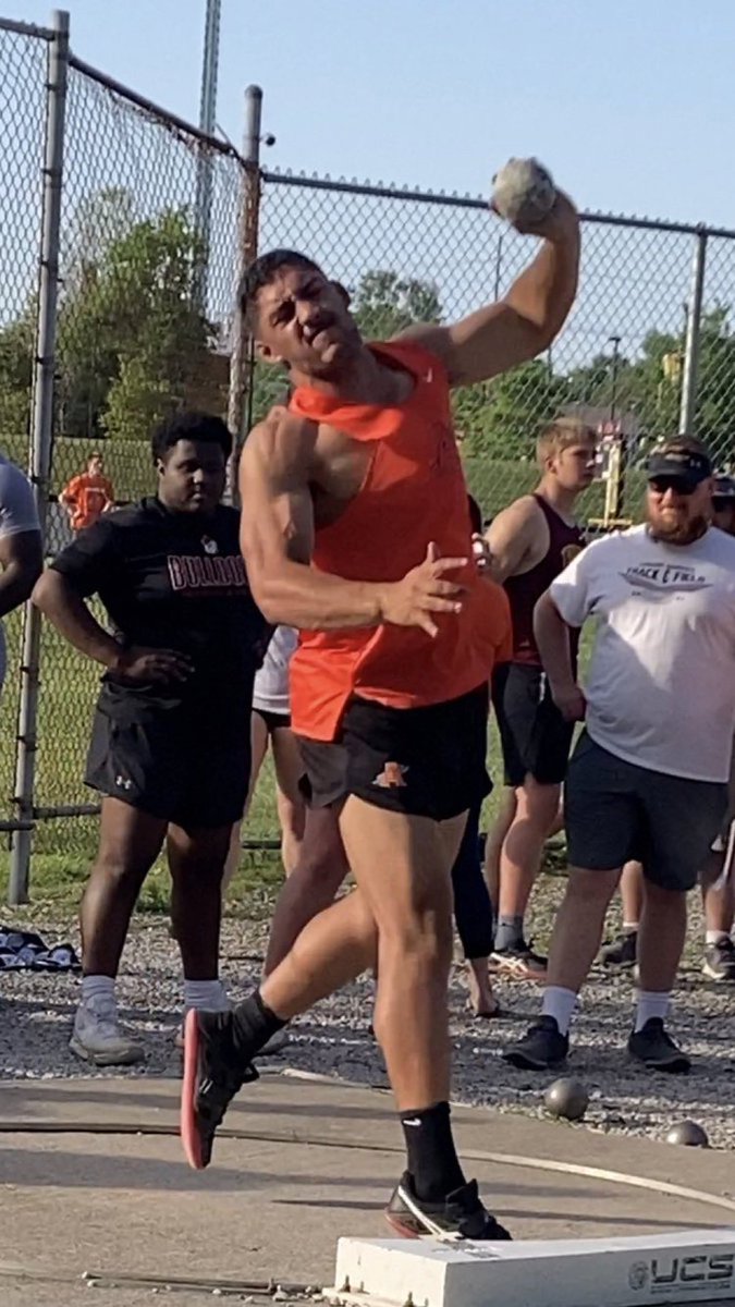 HUGE SHOUTOUT of GOOD LUCK to our @AndersonRaptors @AndersonT_F NOLAN LEIST in the 800M Race!!! @BobbyStanyard in the Shot Put!!! They GET AFTER IT tonight here at the University of Dayton in the REGIONAL CHAMPIONSHIPS!!! #AHSisFIREDup #AHSisEXCITED #AHSisPROUD #AHSisFAMILY