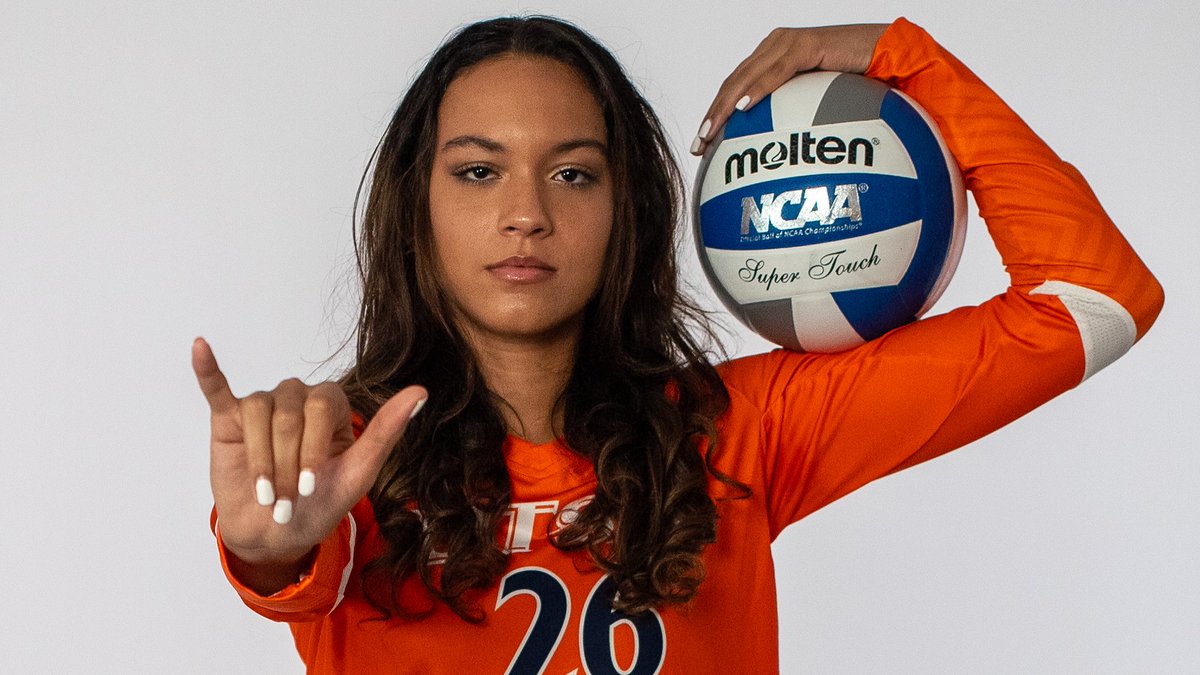 The Path Less Traveled: Alicia Coppedge of <a href="/UTSAvolleyball/">UTSA Volleyball</a> has blazed her own trail as a mechanical engineering graduate, MBA student and intern <a href="/WatermanGC/">Waterman Construction</a>. 

Read her story here: bit.ly/3VcUGfz

#BirdsUp 🤙 #LetsGo210