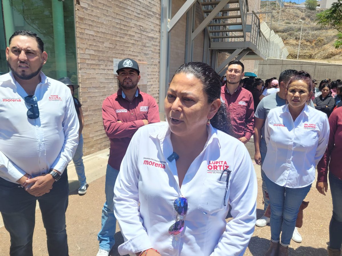 🔴 | 𝗖𝗼𝘀𝗮𝘀 𝗱𝗲 𝘧𝘢𝘮𝘪𝘨𝘭𝘪𝘢 El pasado 3 de mayo, las y los candidatos a la presidencia municipal de #Valparaíso, #Zacatecas se encontraron en las instalaciones del #IEEZ para protagonizar uno de los debates más álgidos en este periodo electoral. El debate se centró en