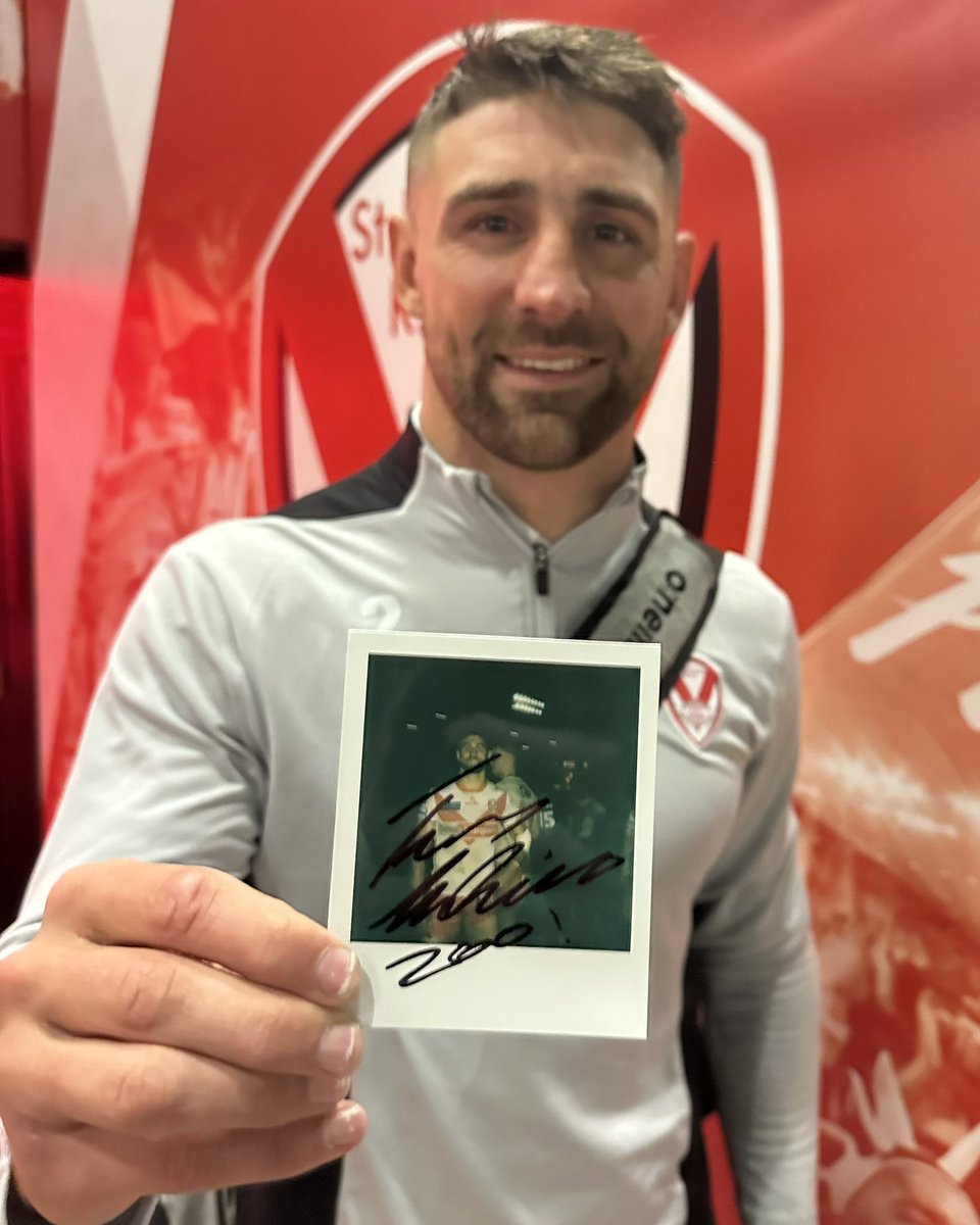 Saints1890's tweet photo. 😍 Tommy 200 👏 

One lucky Saints fan will win this signed photo from T-Mak! @TommyMak21 

To enter: 
-Follow the Saints
-Like &amp; share this post
-Tag a friend with a comment

Winner drawn on Tuesday afternoon (28th May) Good luck! 🤞 

#COYS | 📷 #24PolaroidGiveway https://t.co/s3Xh2i050k
