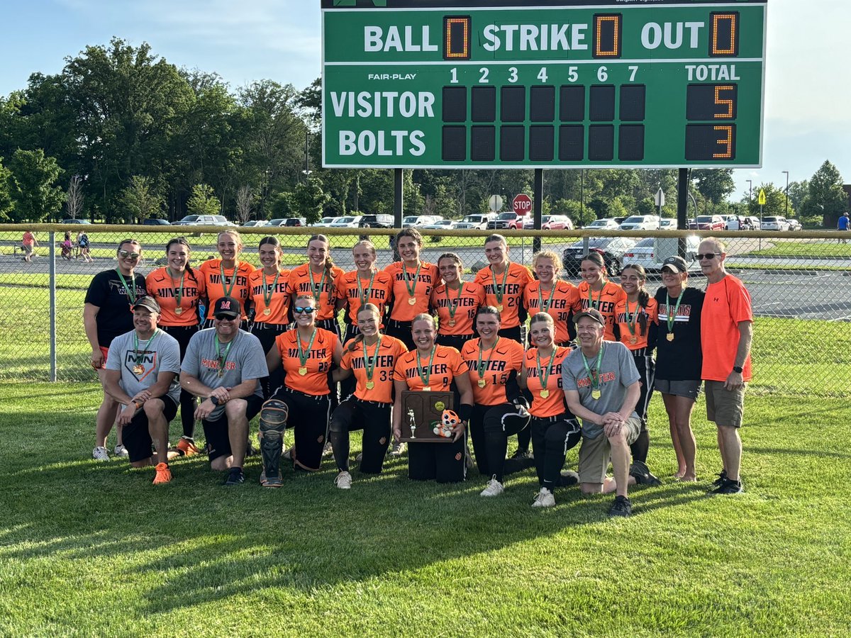 Congrats to the STATE BOUND softball team! 🏅