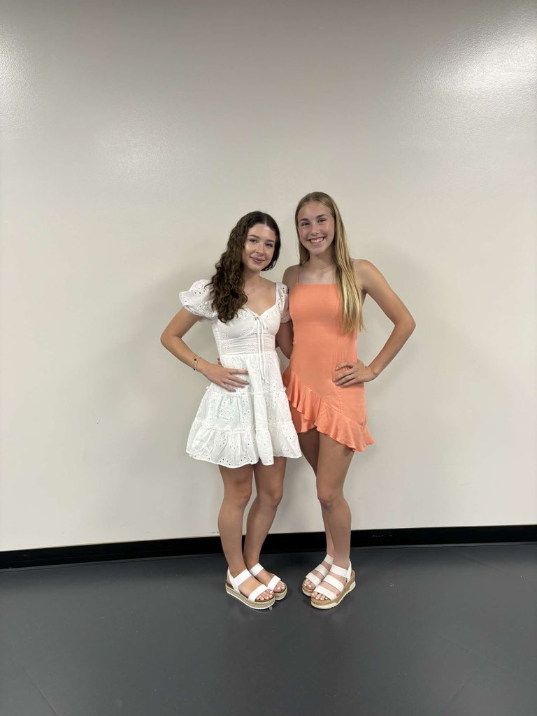 avacwariner's tweet photo. Successful banquet and end of the school year! Ended with a 4.0 for my junior year and got to celebrate the soccer season with my girls 🙌 @staleysoccer https://t.co/noCg4ClGVg