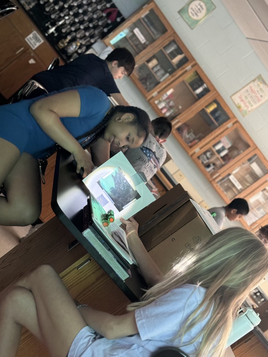 What an exciting day in <a href="/HowittMS/">HMS Dalers</a> 6th grade science lab! Our scientists are using a lux meter to measure light transmission. <a href="/OfficialNGSS/">Next Generation Science Standards</a> <a href="/OpenSciEd/">OpenSciEd</a> <a href="/DrKCummings/">Kristen Cummings</a>
