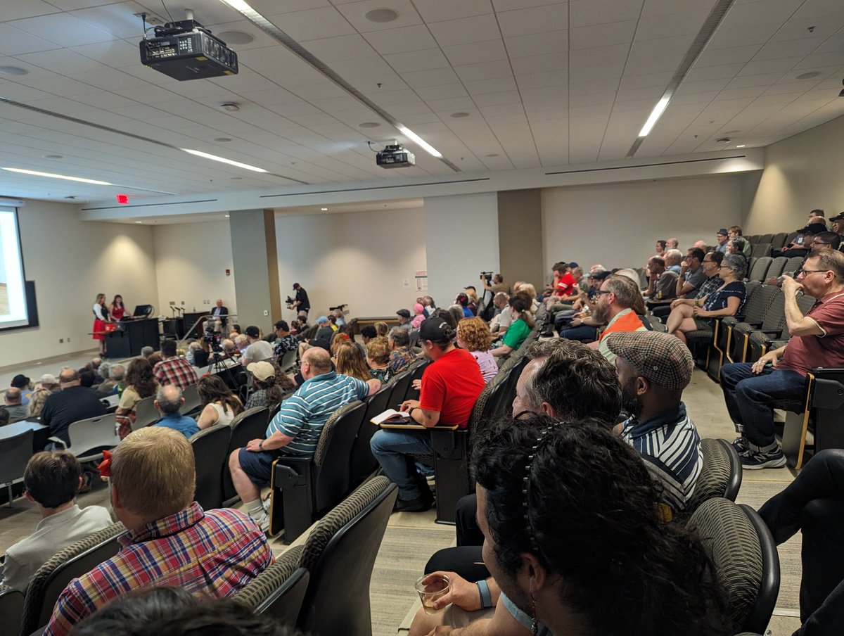 ben_towle's tweet photo. Packed house for opening #NancyFest ceremony. https://t.co/1yKUvpMW2J