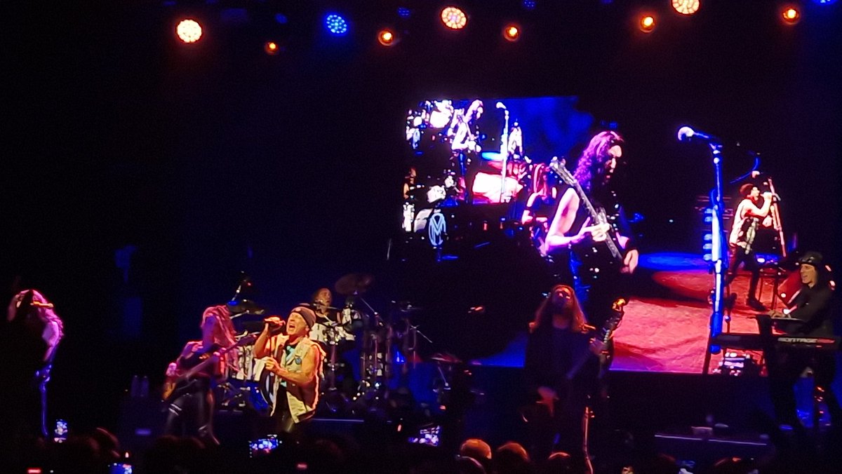 ironmaidenboy's tweet photo. Today I witnessed one of my absolute heroes, playing his first solo show in the UK in 20 years. Bruce Dickinson had so much energy. To finally hear his songs from his solo days felt incredible
#NoSleepTillWorlds
#RoadtoCompetitive
#Pokemon https://t.co/S5z0KYaaUD