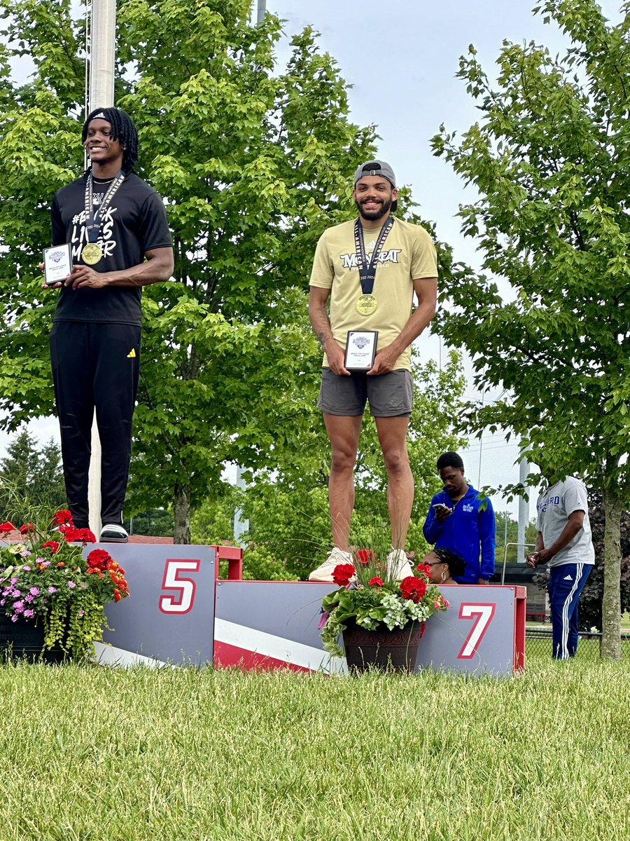 Britten Olinger 🧑🏼‍🦽 tweet media