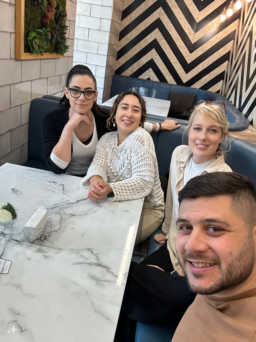 shinasitanser's tweet image. In DClinPsy, strong peer support is crucial. Friends and study groups provide:

* Emotional support
* Academic collaboration
* Accountability
* Networking

Embrace these connections to enhance your journey.
 #DClinPsy #MentalHealth #StudyGroups #PeerSupport