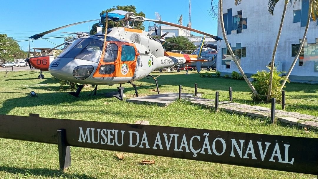 sentandoapua's tweet photo. Aviação Naval Brasileira: Museu da Aviação recebe aeronave AS355 F2 Esquilo-bi - Defesa em Foco - https://t.co/W83MY9Uhlk

#aviação #militar #Museu #Marinha #Esquilo #AS355 @marmilbr @DefesaFoco https://t.co/ee0ME8IS4y