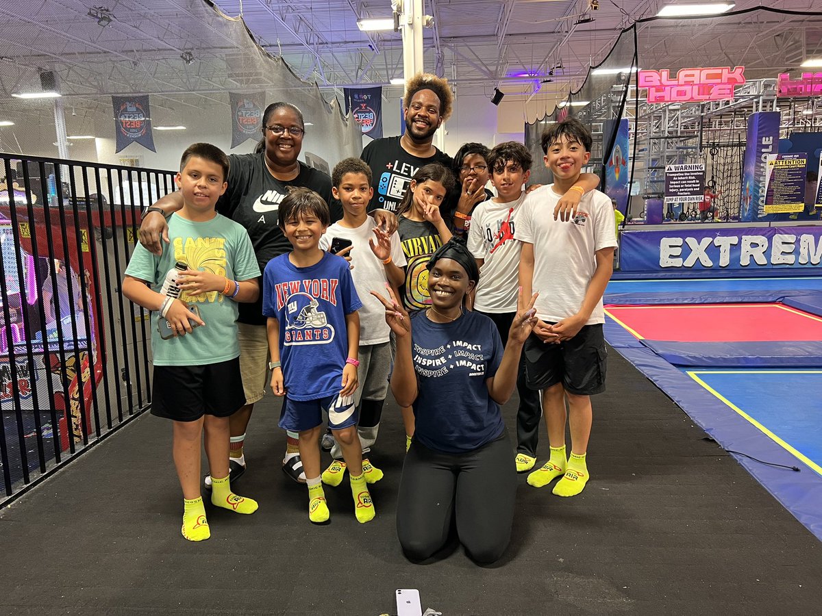 Crashed their end of the year party. Dodgeball was a little brutal 😂 <a href="/JTASparky/">Jahrel T-A Sparks</a> #stephenselementarygrads #usedeserveit <a href="/USEStallions/">Stephens Elementary</a>