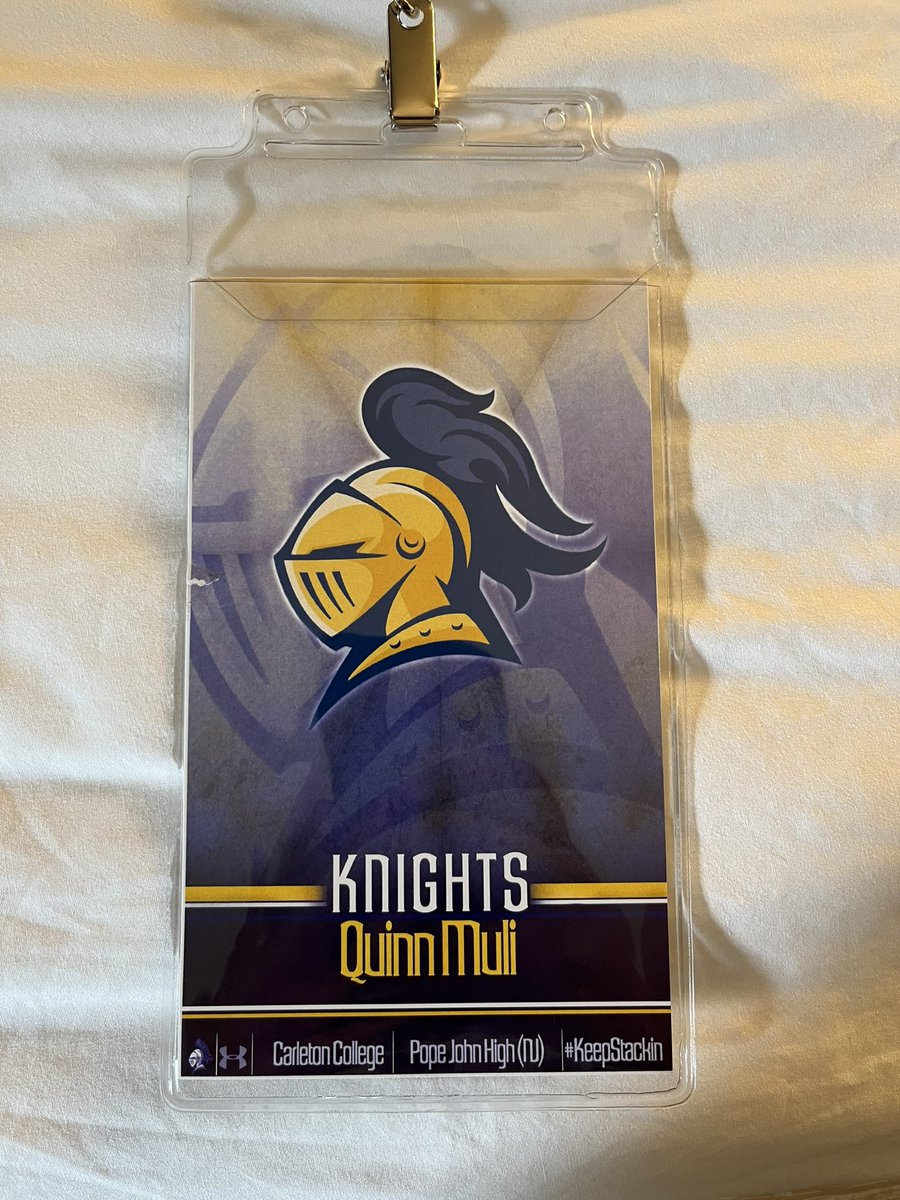QuinnMuli360's tweet photo. Big thank you to @CarletonFB for the invitation to today’s visit! I loved the opportunity to see all that @CarletonCollege had to offer (as well as getting the chance to pose with my dad holding a greatsword). #KeepStackin @CoachJournell @AB_balogh @CoachGaston_ @PopeJohnLionsFB https://t.co/DkqNWeXHfJ