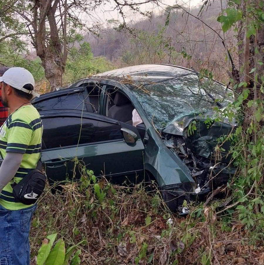 #URGENTE -🚨 ÚLTIMA HORA 🚨
Una persona muerta deja accidente vial en El Negrito, Yoro.
#NoticiasRosales