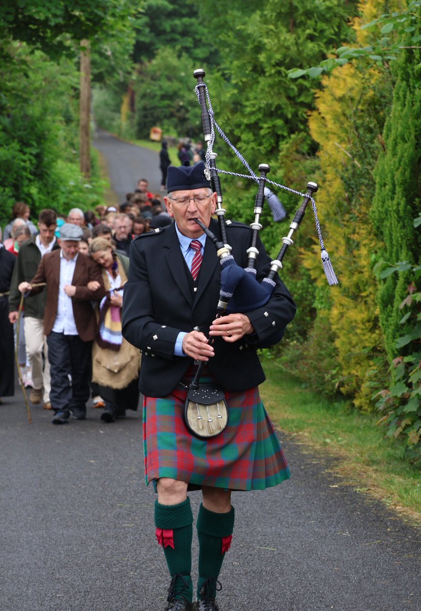 Padraig O’Connor, piper led our walkers into Enfield on day 5 of our commemorative walk #famineway #meath 

One day to go….@DubCityCouncil 

@discoverboynevalley @meathcoco