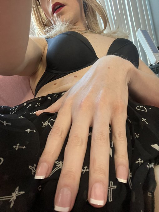 Melody is going LIVE now 😇 on #chaturbate   https://t.co/v8aqGAQ6OR  #sissy #trans #crossdresser #shemale<a href="/tag/chaturbate"class="tags">#chaturbate</a><a href="/tag/sissy"class="tags"><span>#sissy</span></a><a href="/tag/tgirl"class="tags"><span>#tgirl</span></a><a href="/tag/trans"class="tags"><span>#trans</span></a><a href="/tag/shemale"class="tags"><span>#shemale</span></a><a href="/tag/crossdresser"class="tags"><span>#crossdresser</span></a>