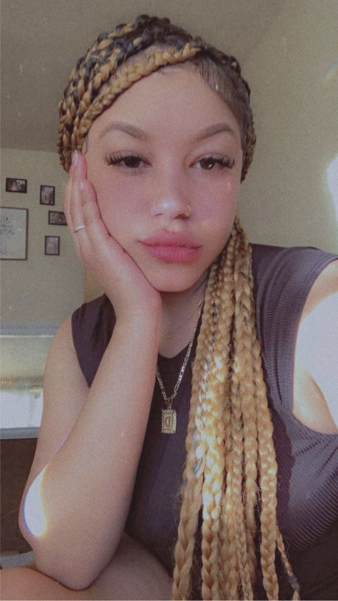 drakes_v's tweet photo. 🖤 https://t.co/NmPJIusCKv