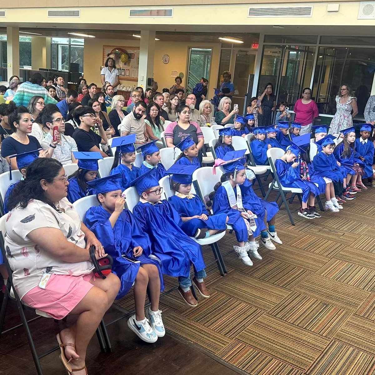 Anne Frank IA tweet media