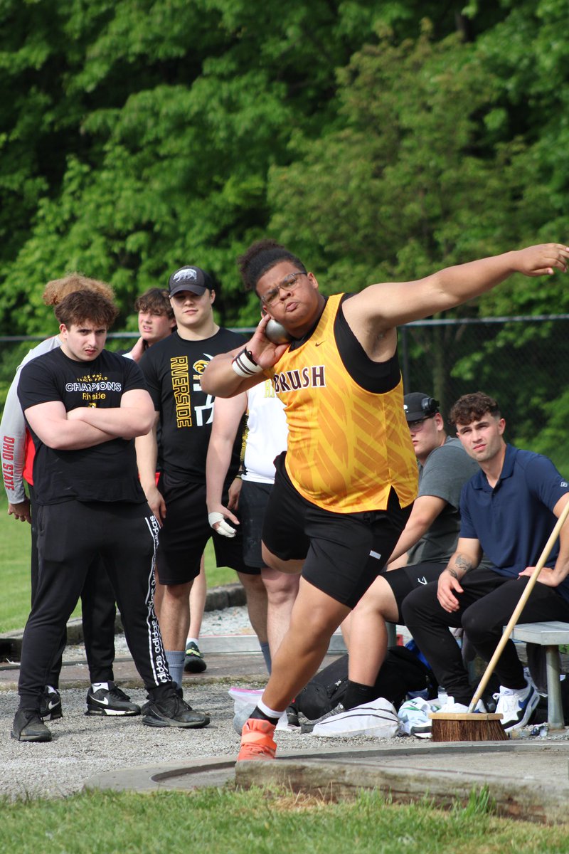 Antonio Heath advances to next week’s state championship after placing second in the shot put  today with a throw of 55-6.25. <a href="/selschools/">SEL Schools</a> #HonorTheArc⚡️