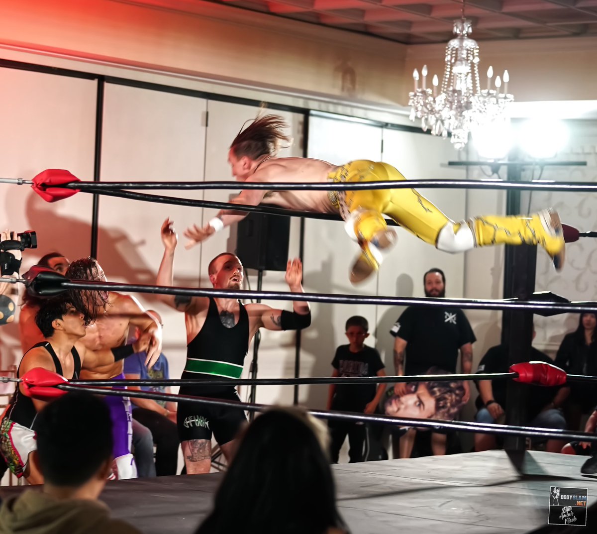 AmberNicoPhoto's tweet photo. Scamble Match at Fight Life in Rehoboth, MA #fighlife #indiewrestling #wrestling #wrestler #professionalwrestling #digitalphotography #wrestlingfans #wrestlingphotography #wrestlingphotographer #sony #sonya7iii #boston #bodyslamnet #ambernicophoto #aew #wwe #ambernico #rehoboth #marcusmathers #seabassfinn #djpowers #erikchacha