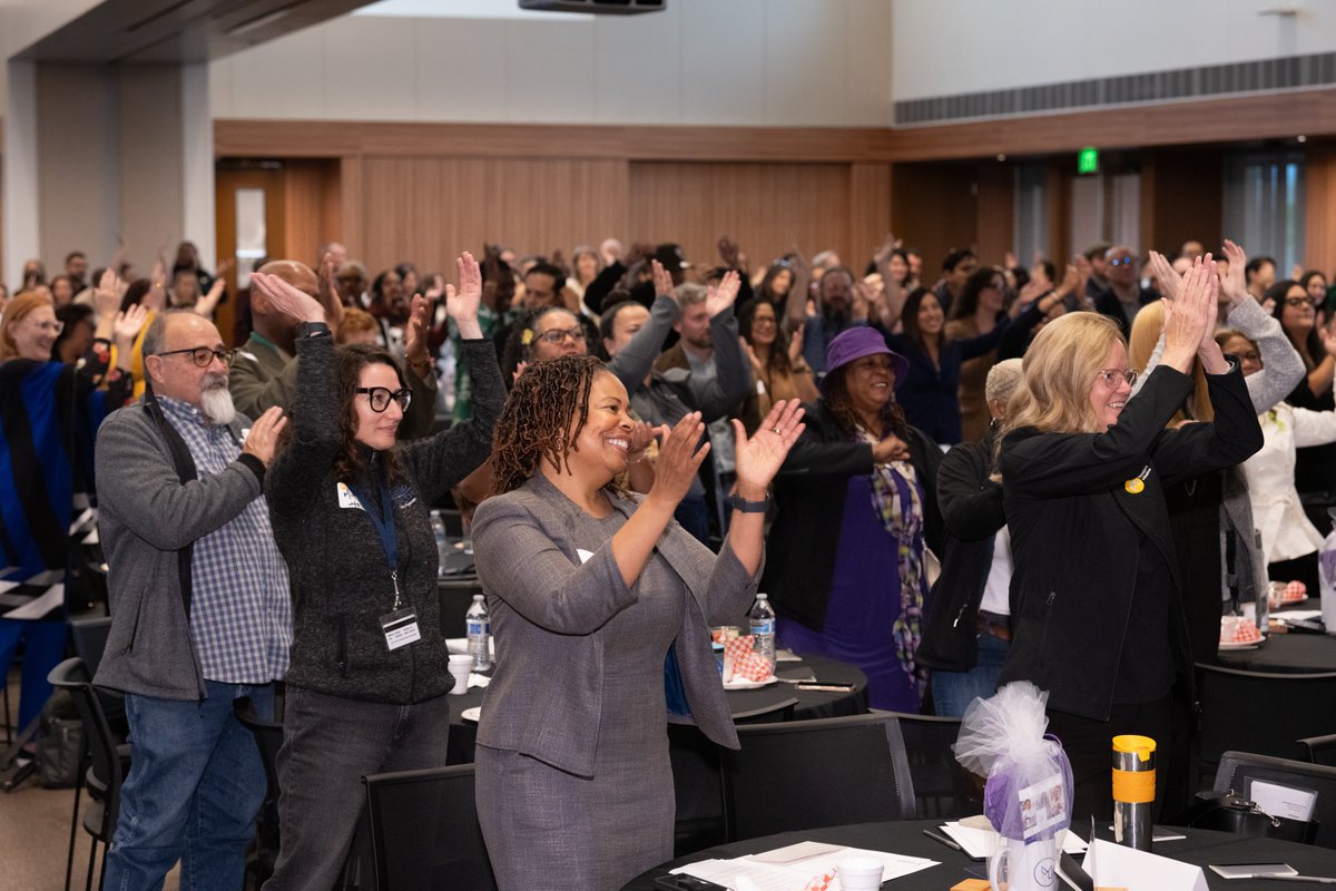 Esta semana, di la bienvenida a los líderes del Condado, defensores que han experimentado la falta de vivienda, y los trabajadores de primera línea para el regreso de LA County's Homeless Initiative Summit. Nos reunimos en el Parque Magic Johnson del 2º Distrito para reflexionar