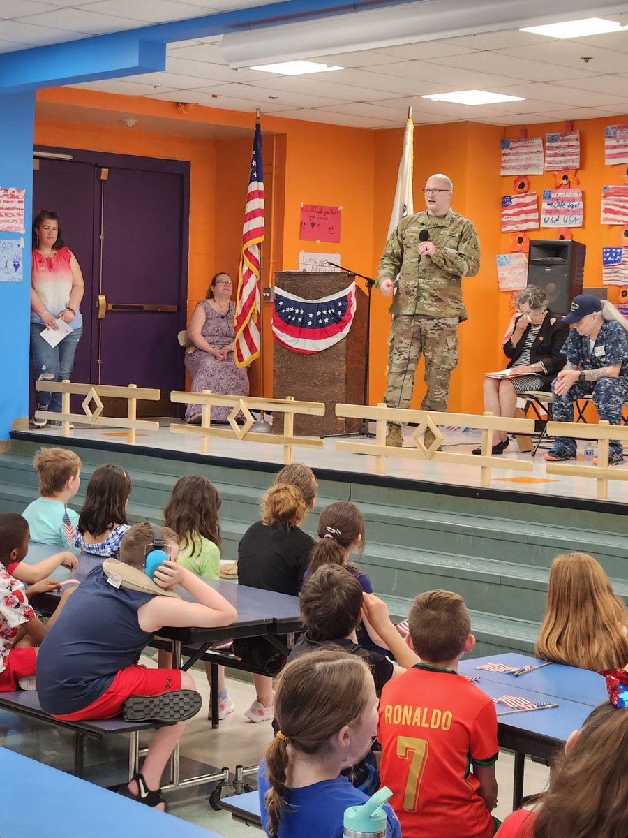 Thank you to the Flying Squadron who came to Taft today to teach our Third Graders about the importance of #MemorialDay.  Amazing that this is the 150th Anniversary of their important work!