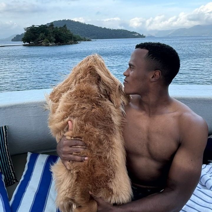 Thaisaffc_'s tweet photo. Que família! 😍 https://t.co/90Hlg6tU0K