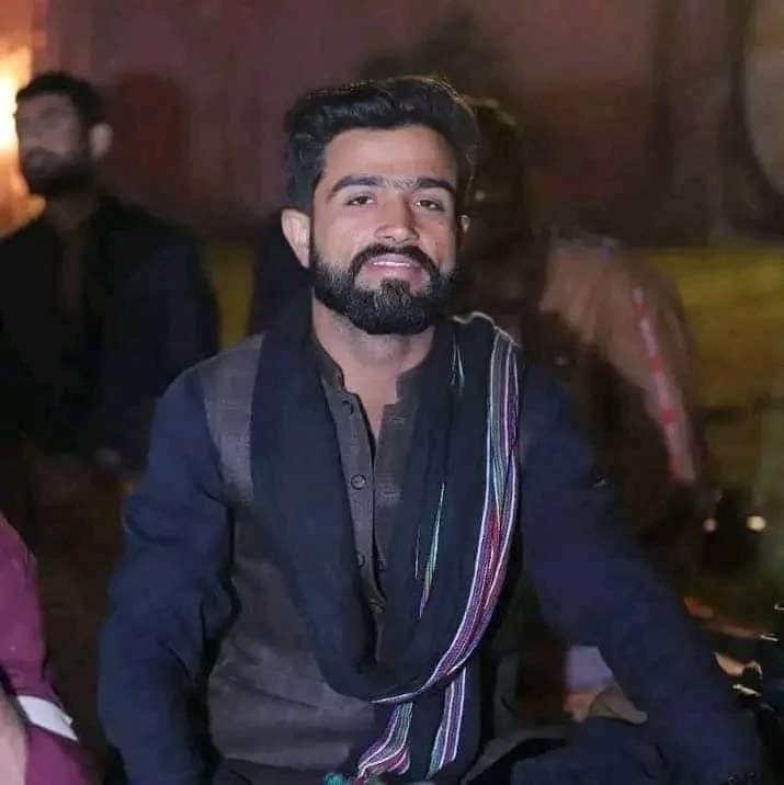 Ali Raza Brohi, has been forcibly disappeared by Pakistani forces from Petaro, Jamshoro district while coming to the university. He is a student of sociology at Sindh University.
#ReleaseAliRazaBrohi