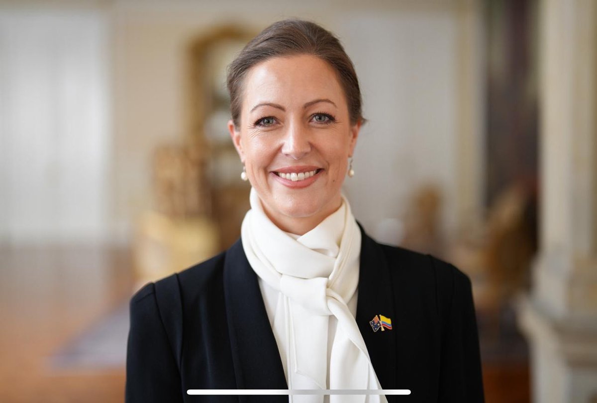 We are thrilled to announce that Anna Chrisp (Alumna 2003) officially presented her credentials as Ambassador to the President of Colombia! Anna has built an impressive career in diplomatic affairs since graduating from Queenwood - we are so proud of her remarkable achievements!