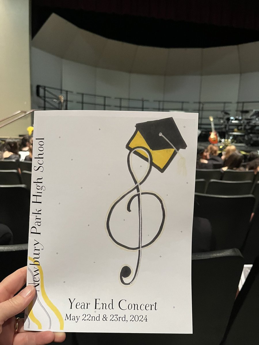 gill4cvusd's tweet photo. More than exquisite. That was last night’s year-end choir concert at @NewburyParkHS 💛🖤 Congratulations seniors! #ProudTrustee #CVUSDForward https://t.co/QXaHCnw1Vx
