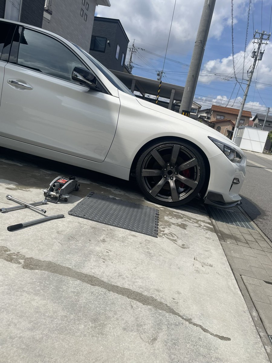 asd______'s tweet photo. n番煎じだけどr35のホイールええよな
#v37 https://t.co/vmhZ2h57Mx