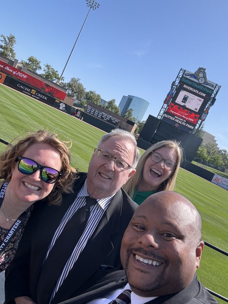gcc_jsample's tweet image. Great day to celebrate with 250 graduates at Sacramento Academic and Vocational Academies!!! Congratulations SAVA Class of 2024!!! #gcclevelup #gcc_charters #proudgccsupt