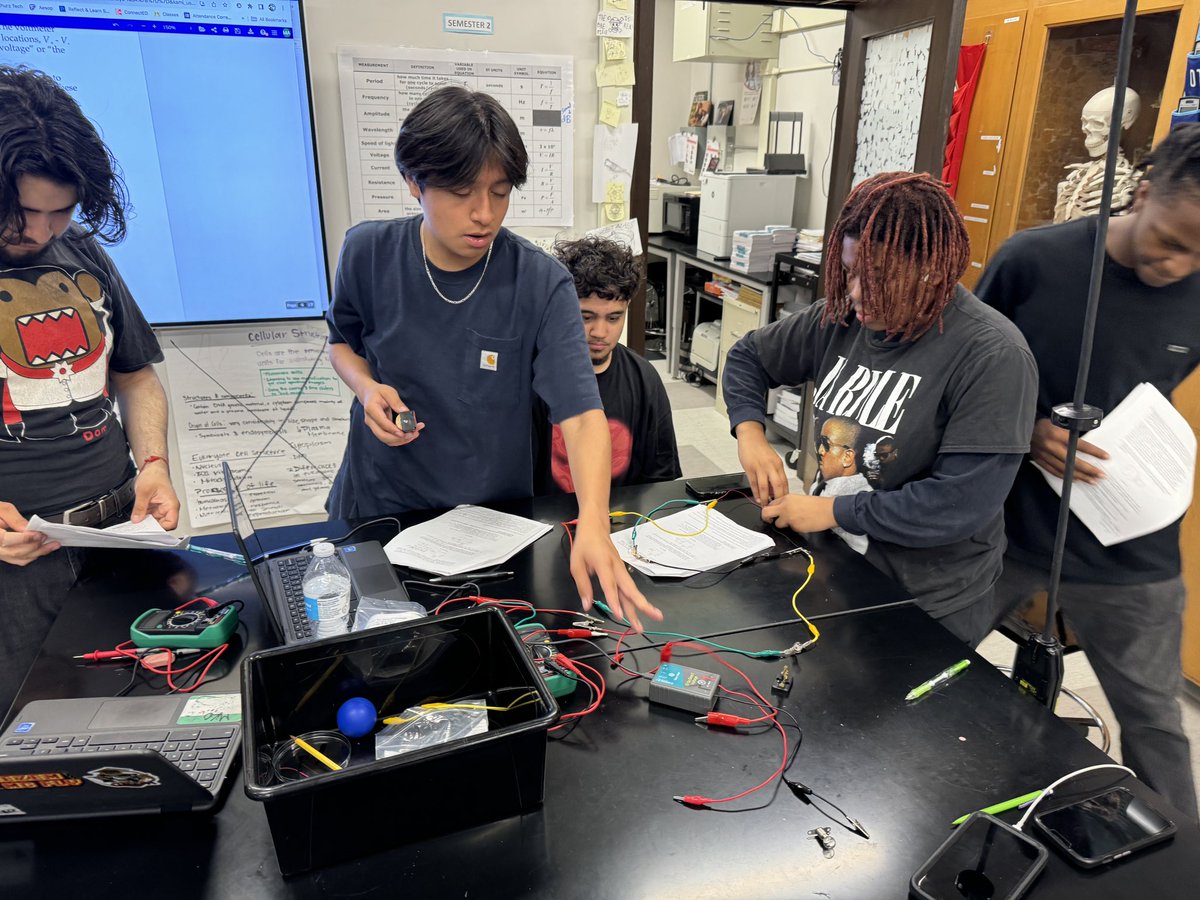 My favorite moments are when students help each other figure things out! Today a handful of my <a href="/CarlSchurzHS/">Schurz High School</a> #honorsphysics students stayed way past their class time to figure out V, I and R relationships in combination circuits via both <a href="/VernierST/">Vernier Science Education</a> probes and a multimeter.