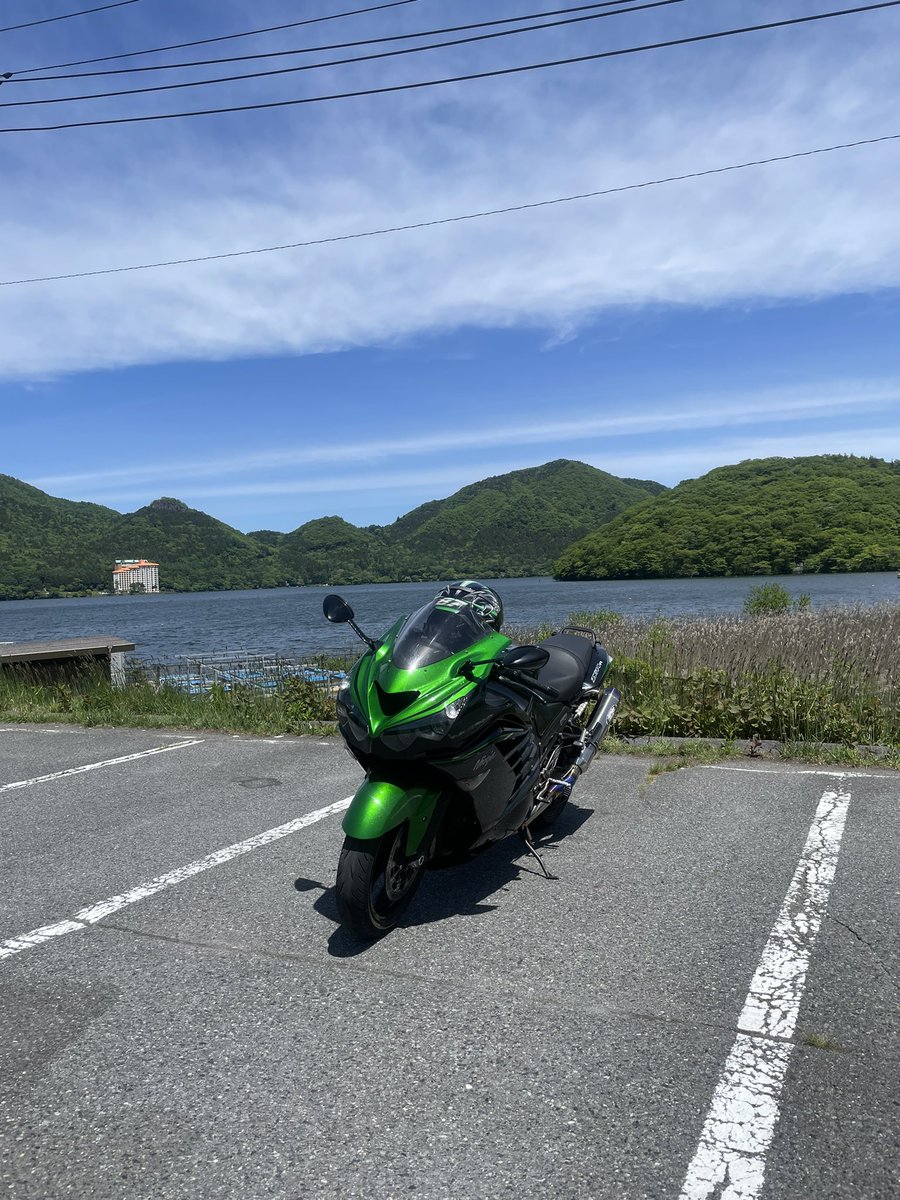 Minority_U's tweet photo. おはよう？ございます😊
今日は天気良いけど中々風強い💨💨

久々の榛名山⛰️ https://t.co/oIQjIiilpK