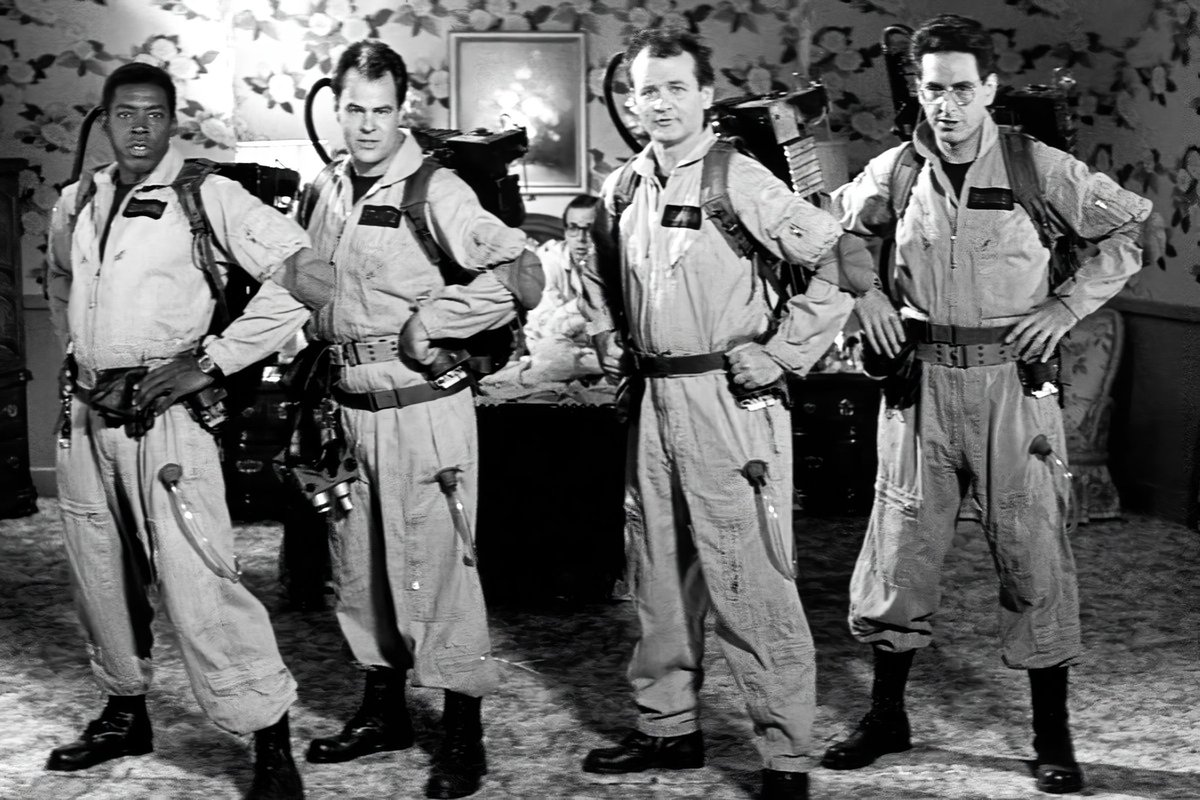 We're Back!✌️👻

Ernie Hudson, Dan Aykroyd, Bill Murray, and Harold Ramis on set for @Ghostbusters 2 (1989)

#ghostbusters #ghostbusters2 #slimer #spirit #staypuft #80smovies #retrovibes #behindthescenes #spookyvibes #danaykroyd #billmurray #haroldramis #erniehudson #paulrudd