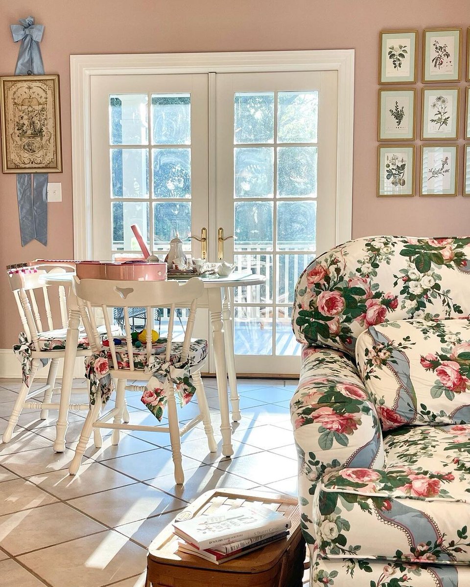 Lee Jofa tweet media