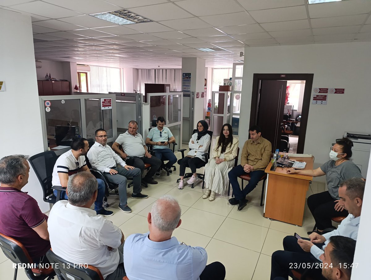 EnjBatiAkdeniz's tweet photo. 🇹🇷Bırdur
📍Sanayi ve Teknoloji İl Müdürlüğü

  Batı Akdeniz Şube Başkanlığı Teşkilattan  Sorumlu Şube Başkan Yardımcımız Osman Ekşi  ile Şube Başkan Yardımcımız  Veysel Iraz  Burdur İl Başkanımız Mustan Üzülmez ile kurumları ziyaret ettiler.
@HBTONBUL @tuncayaykan29 @Enerji1sen https://t.co/JEgaHjwqTC