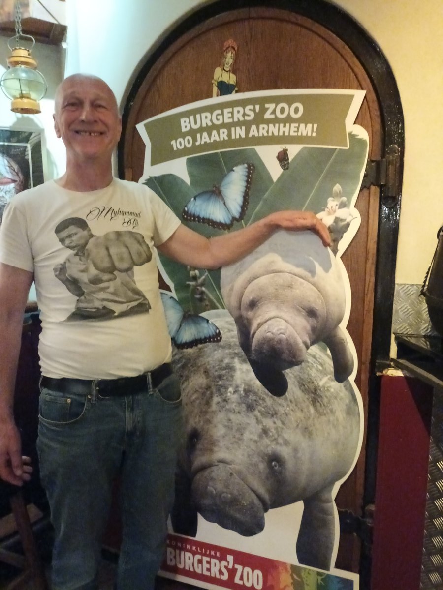 CafeWacht's tweet photo. #burgerzoo100
@cafedeWacht @ArnhemCentrum https://t.co/8BLWuJl85F