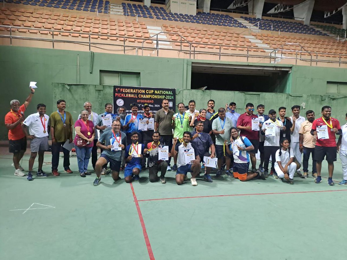 RSRBRS's tweet photo. Presented the medals to the winners of various age groups in the Masters #Pickleball championship at #LBStadium. Pickle ball is fast growing in the state of #Telangana and lot of youngsters exhibited the best talent in the event. Amateur Telangana Pickleball association #ATPA is all gearing up to organise a National event in the month of #October where the best talent from all across the country will take part in it. #ATPA sincerely express its gratitude to Sports Authority of Telangana #SATS for giving us the support in making the event a grand success.