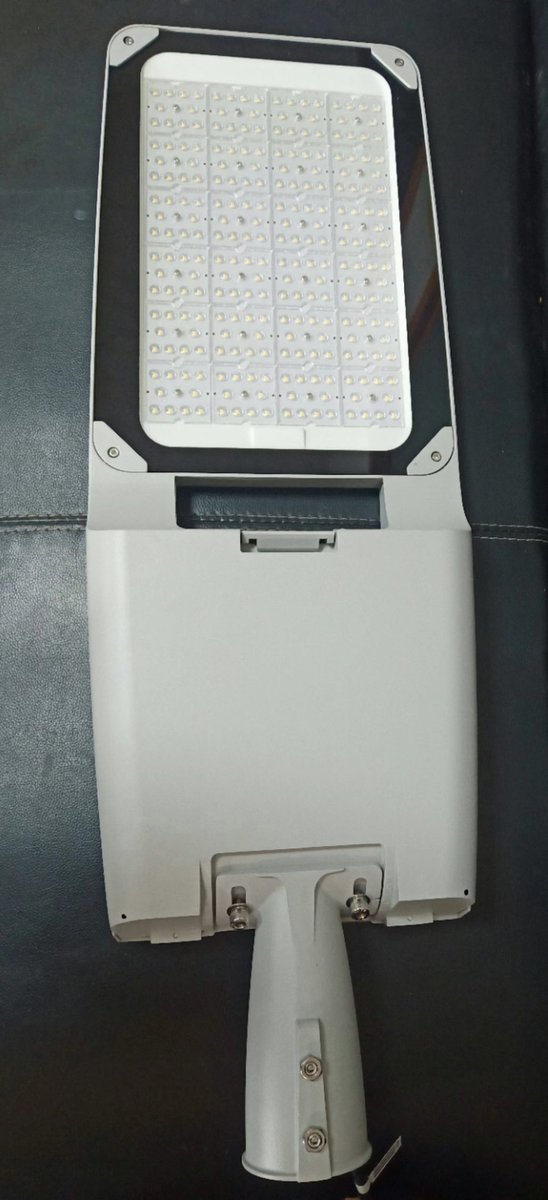 Fenixledlight's tweet image. 5years warranty 130-150lm/w IP65 Waterproof led street light have 50W,100W,150W and 200W.
fenix@litestarled.com
litestarled.com
#ledstreetlight
#IP65ledstreetlight
#litestarled.com