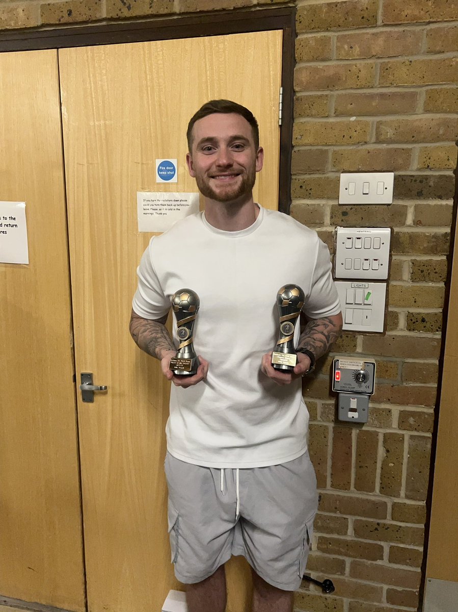 Players player and player of the season, want to say a massive thank you to everyone @BoshamFC it’s been an amazing season and I have loved every moment. Special club with amazing staff players and fans. Up the robins 🔴