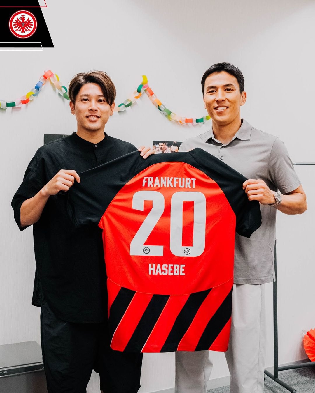 長谷部誠選手　ユニフォームセット Amazon.co.jp: サッカー 日本代表 ユニフォーム長谷部誠 17番 S