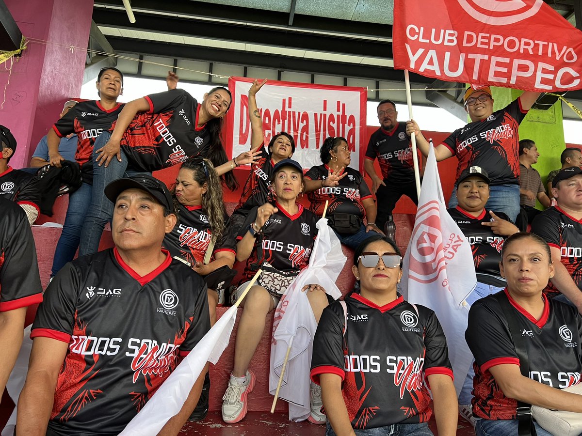 AbrahamRC15's tweet photo. Apoyando a nuestra selección CDY #CDY #seleccionCDY #potaxie #fife
💯% potaxie 🥑🫦🥑💅🏻 pero solo por hoy fife
⚽️🫦⚽️💅🏻 https://t.co/Lwrp8h7sTU