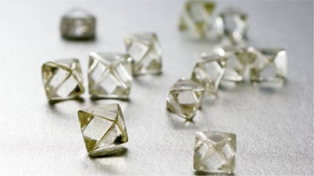 એંગ્લો અમેરિકનની ડિમર્જરની જાહેરાત

DIAMOND CITY NEWS, SURAT

#AngloAmerican #DeBeers #DiamondCityNews #Diamonds #jewellery #RoughDiamonds
diamondcitynews.com/anglo-american…
